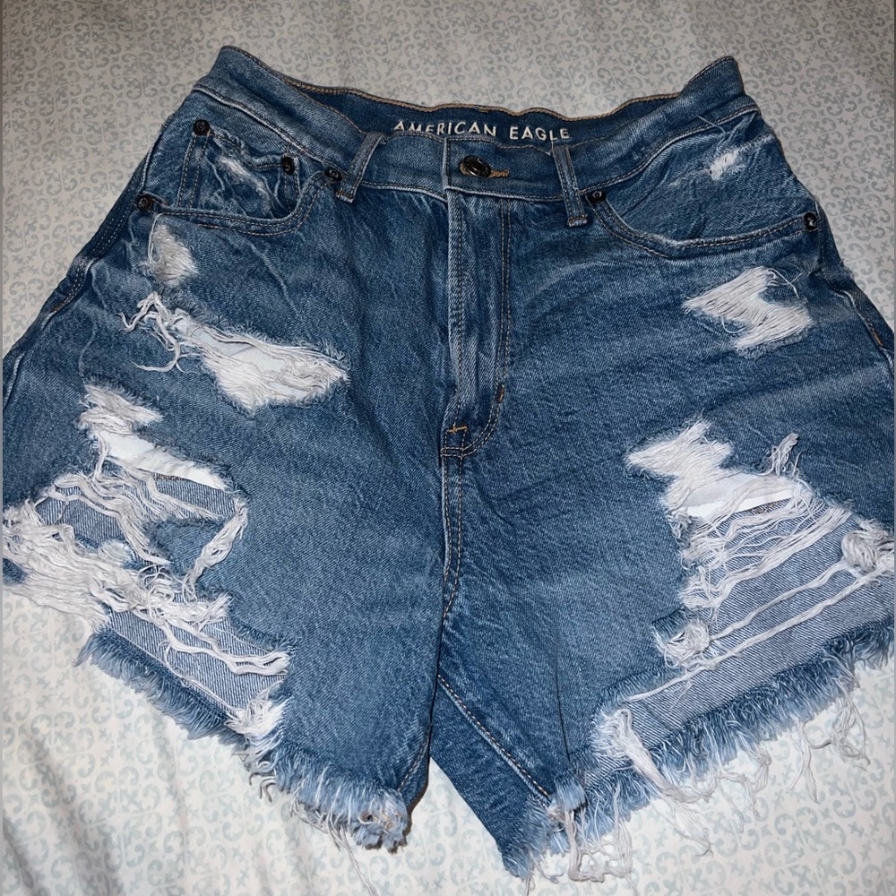 American Eagle Highest Rise ‘90s Boyfriend Short